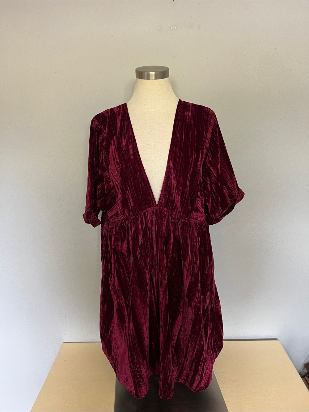 Natural Life Plunge Velvet Babydoll Chemise - Burgundy